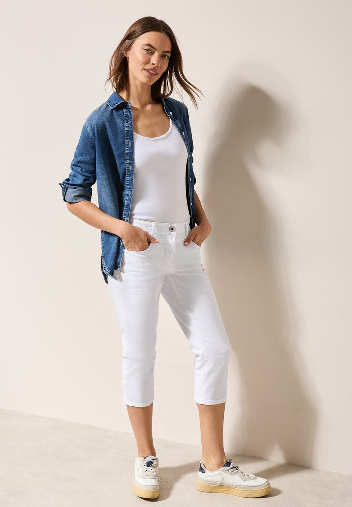 Style NOS Scarlett White 22