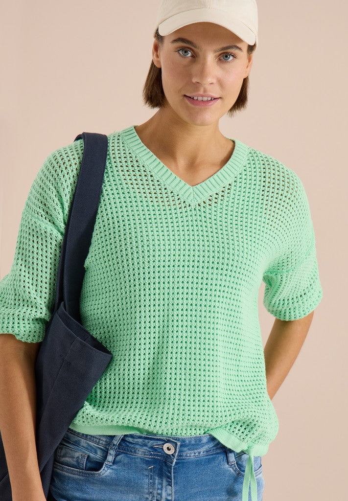 TOS_Crochet V-neck