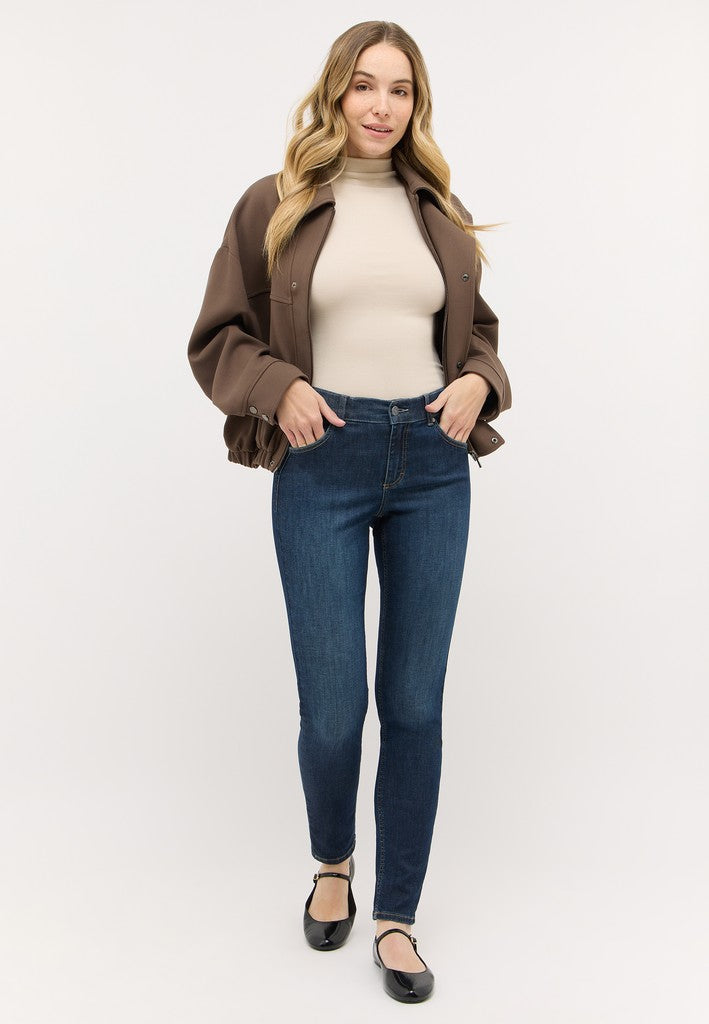 SKINNY SHAPE