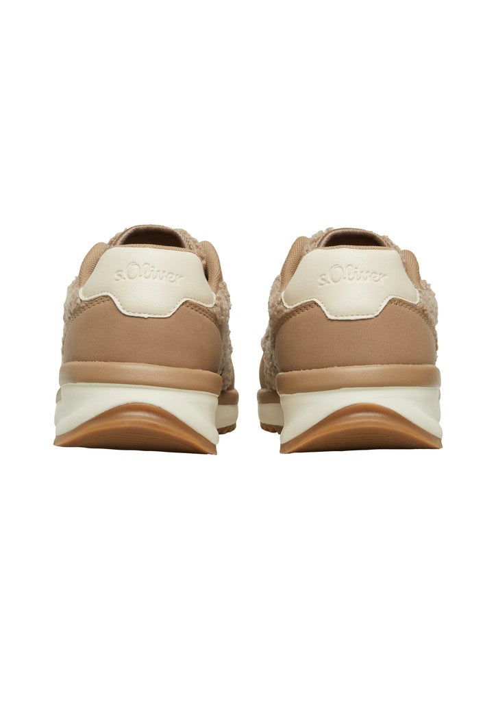 Sneaker