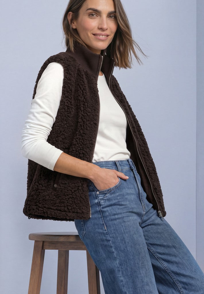 LTD QR Curly Fake Fur Vest w.