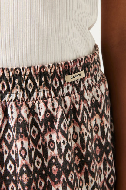 O42521_girls skirt