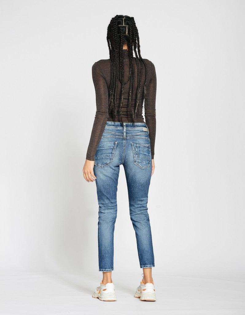 94AMELIE CROPPED