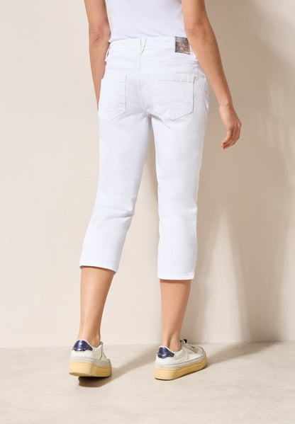 Style NOS Scarlett White 22