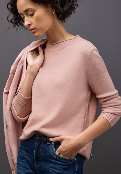 QR_rolled edge collar sweater