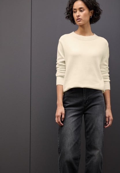QR_rolled edge collar sweater