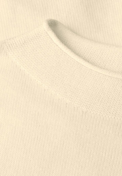 QR_rolled edge collar sweater