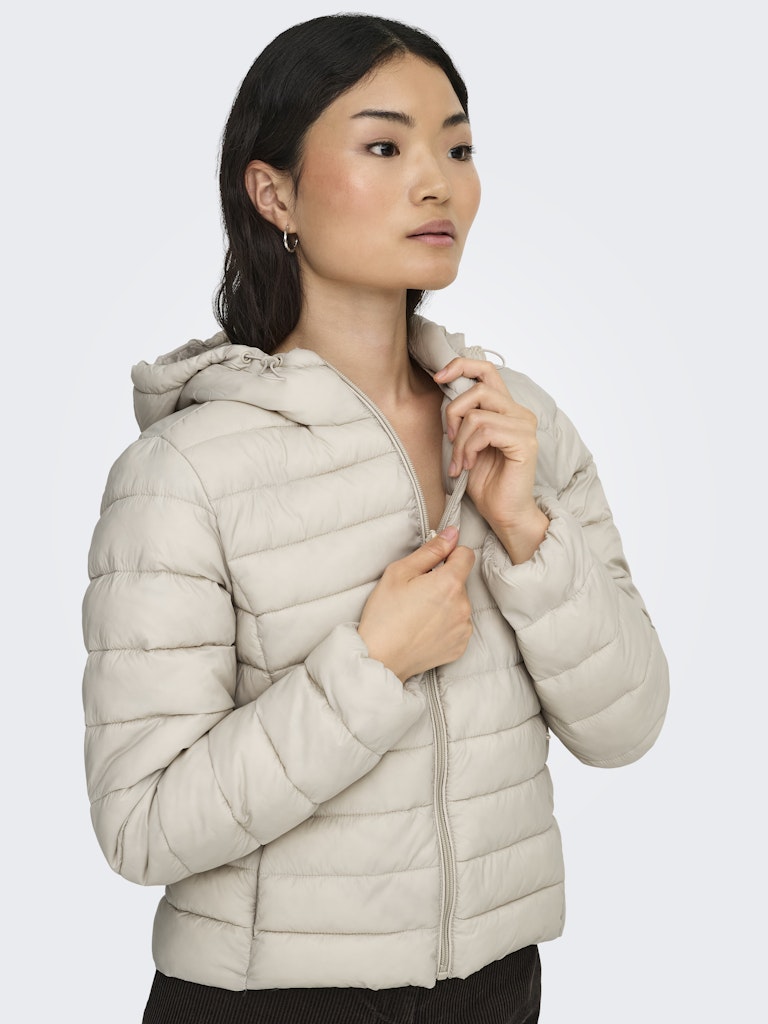 ONLTAHIA LW QUILTED HOOD JKT N