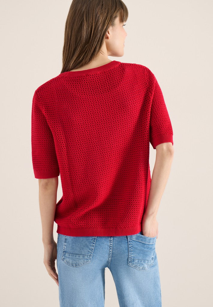 Structured Roundneck