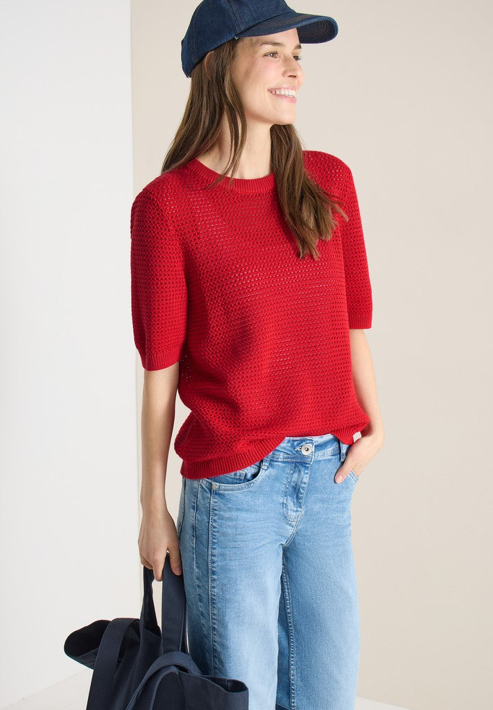 Structured Roundneck