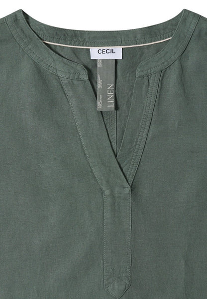 LI/CV_Solid Split Neck Dress