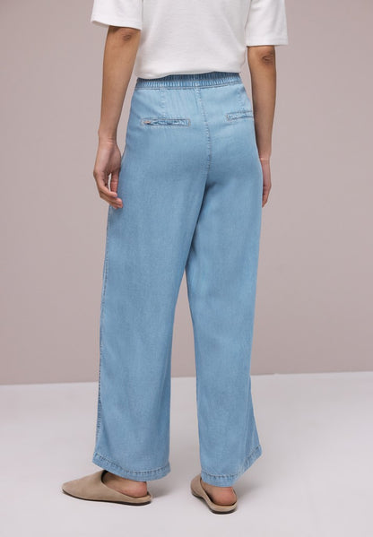 Washed Wide Leg HW Flap Detail