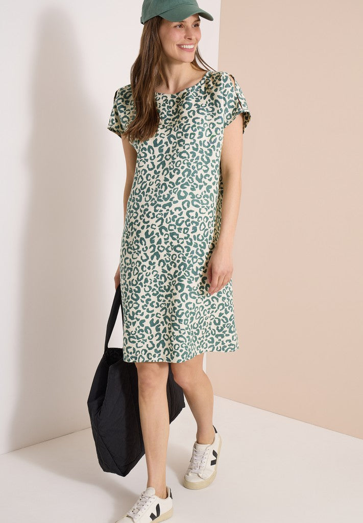 LI/CV_Printed Dropped Shoulder