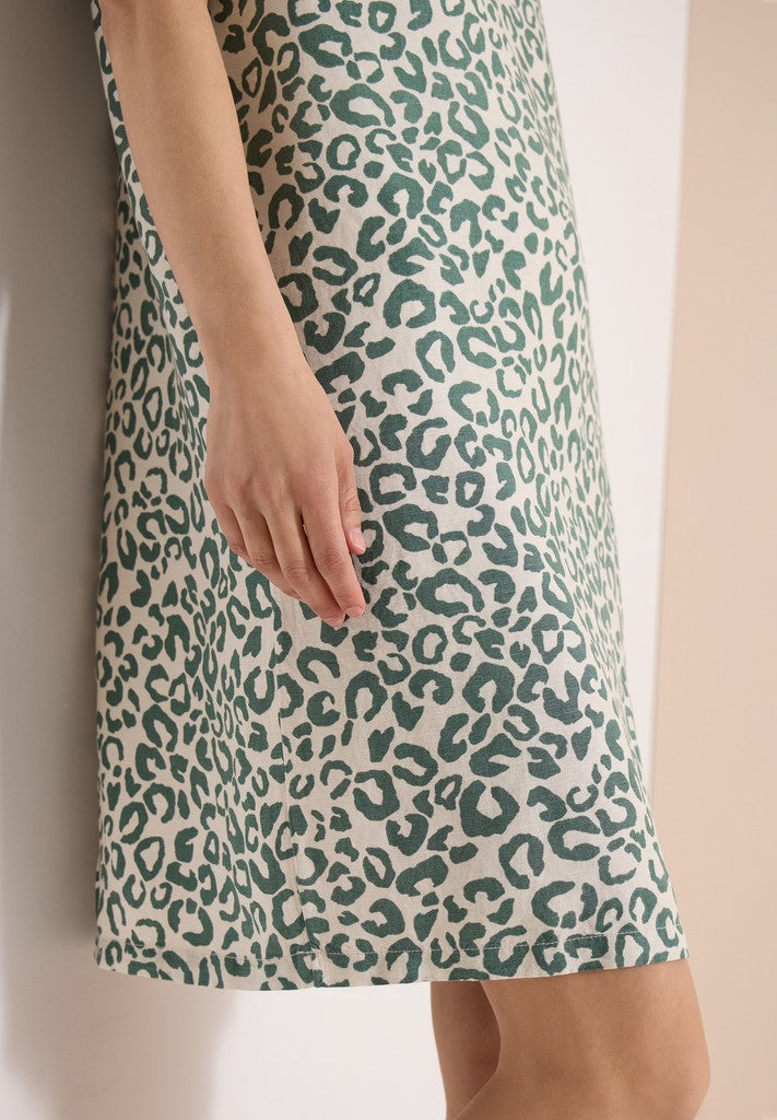 LI/CV_Printed Dropped Shoulder