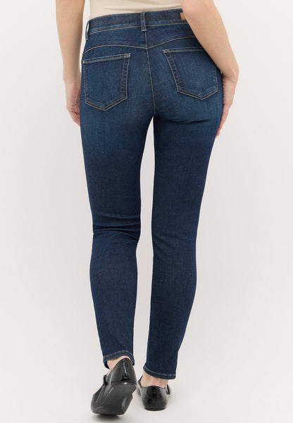 SKINNY SHAPE