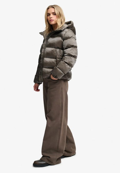 HOODED SHINE PUFFER JACKET