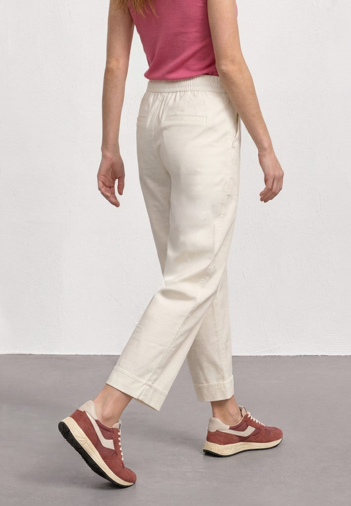 Style LTD QR Amalia - Turn Up