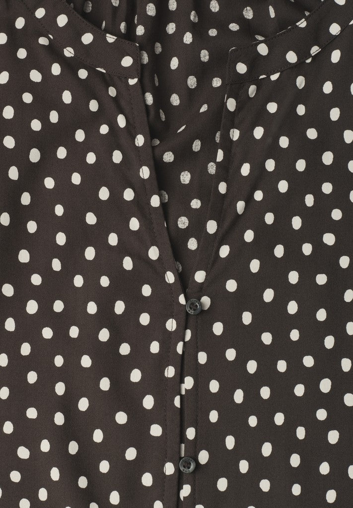 LTD QR Splitneck blouse w butt