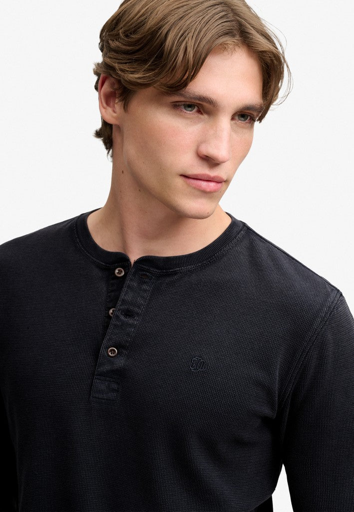 WAFFLE LONG SLEEVE HENLEY TOP