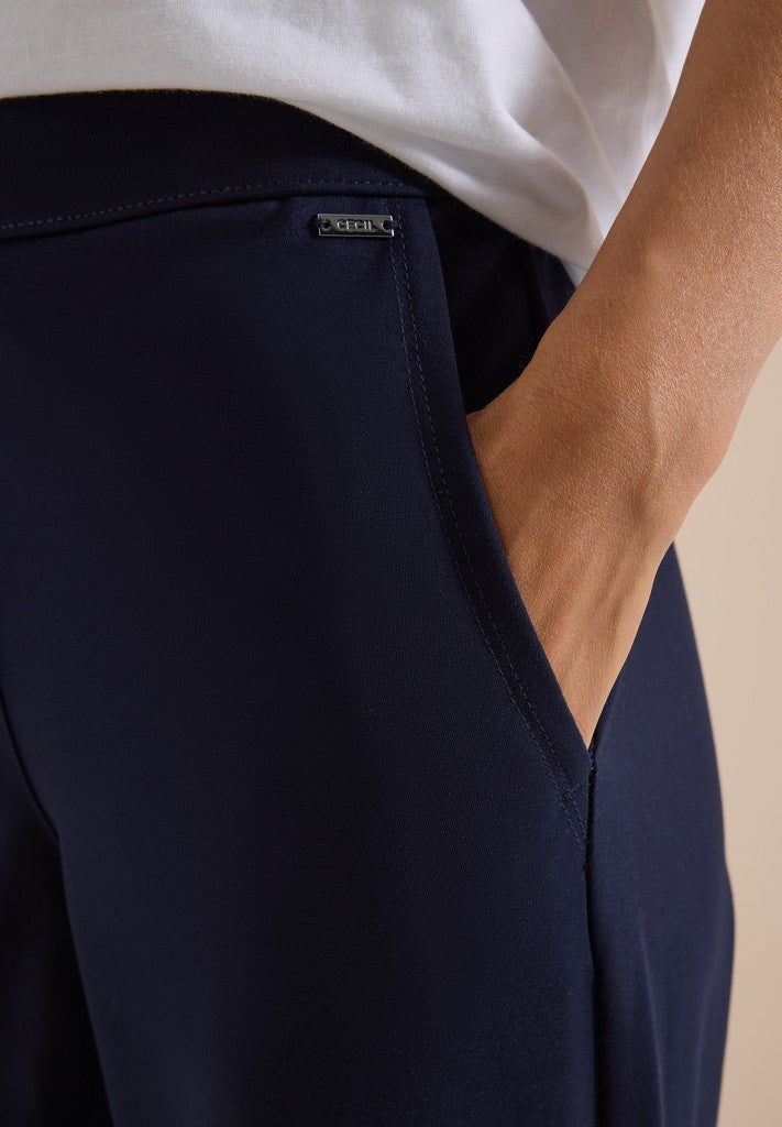 NOS Style Neele Straight SOLID