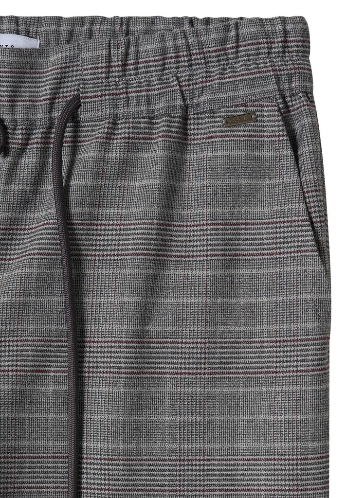 Style Neele Check