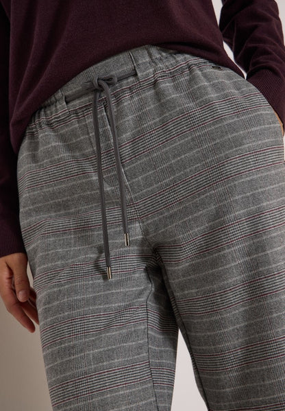 Style Neele Check