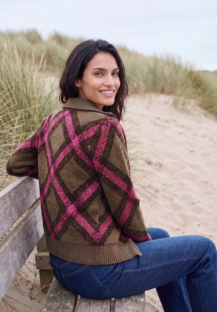 Cosy Featheryarn check cardiga