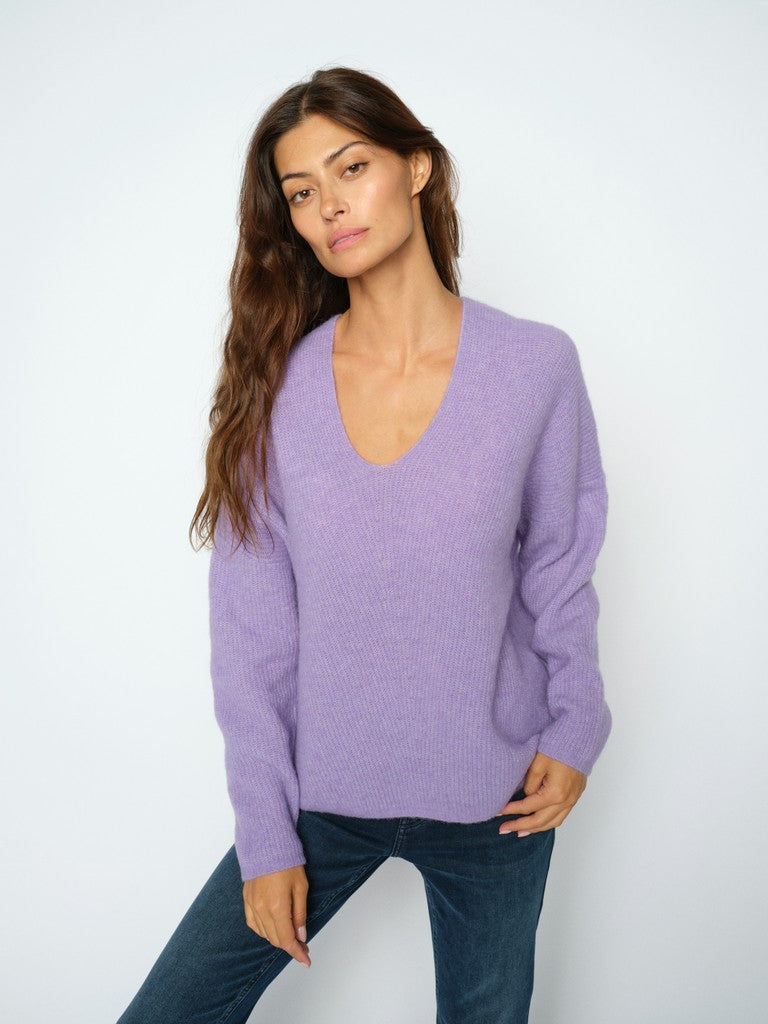 MMThora V-Neck